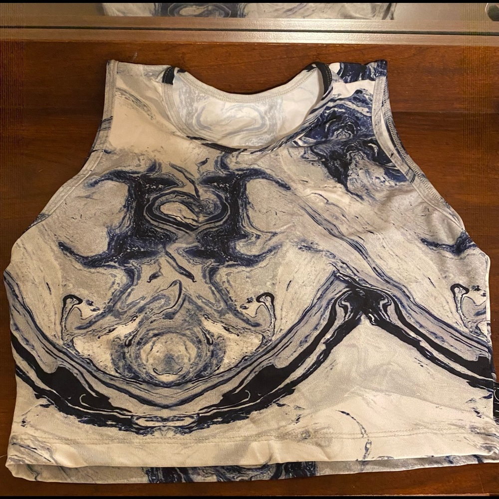 COPY - LiCi Fit Waves Tank Top NWT M/L